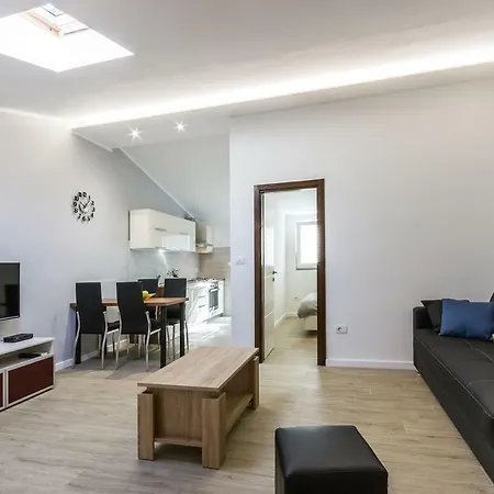 Angelina Apartmán